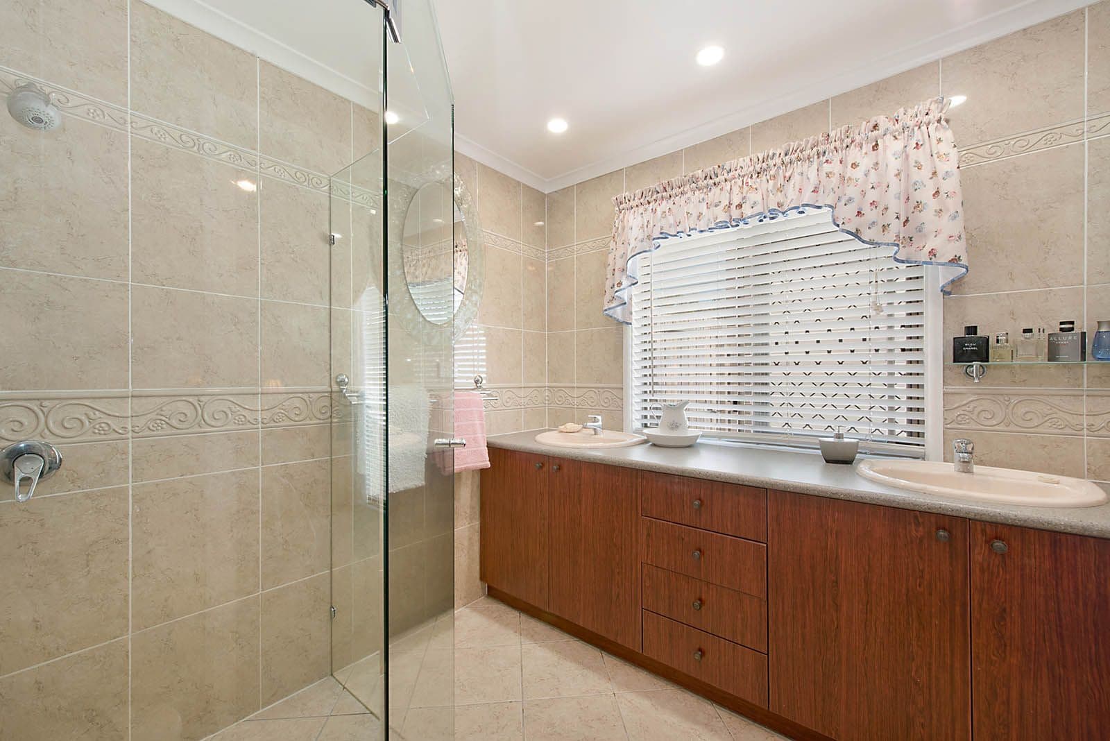 16 Pinecone Street, Sunnybank QLD 4109, Sunnybank - Thumbnail 6