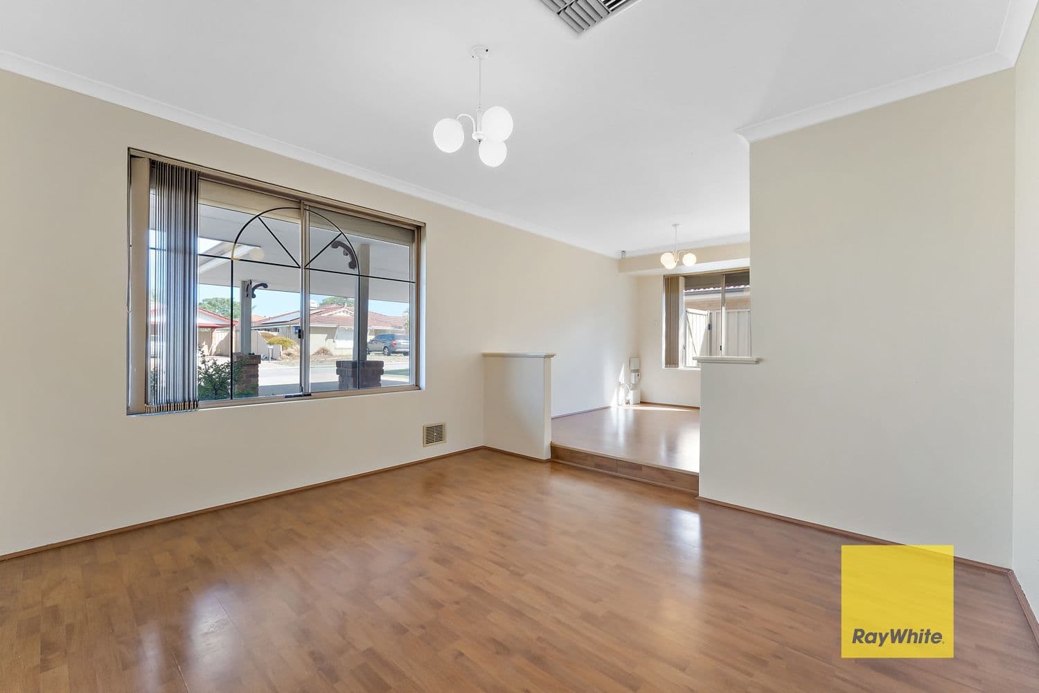 10 Tiffany Close, Huntingdale WA 6110, Huntingdale - Thumbnail 4