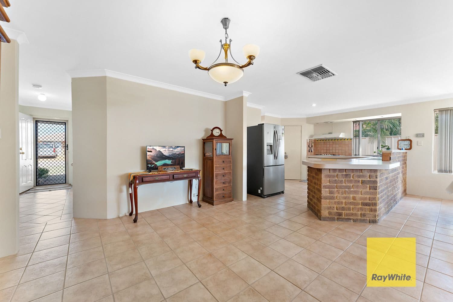 10 Tiffany Close, Huntingdale WA 6110, Huntingdale - Thumbnail 6