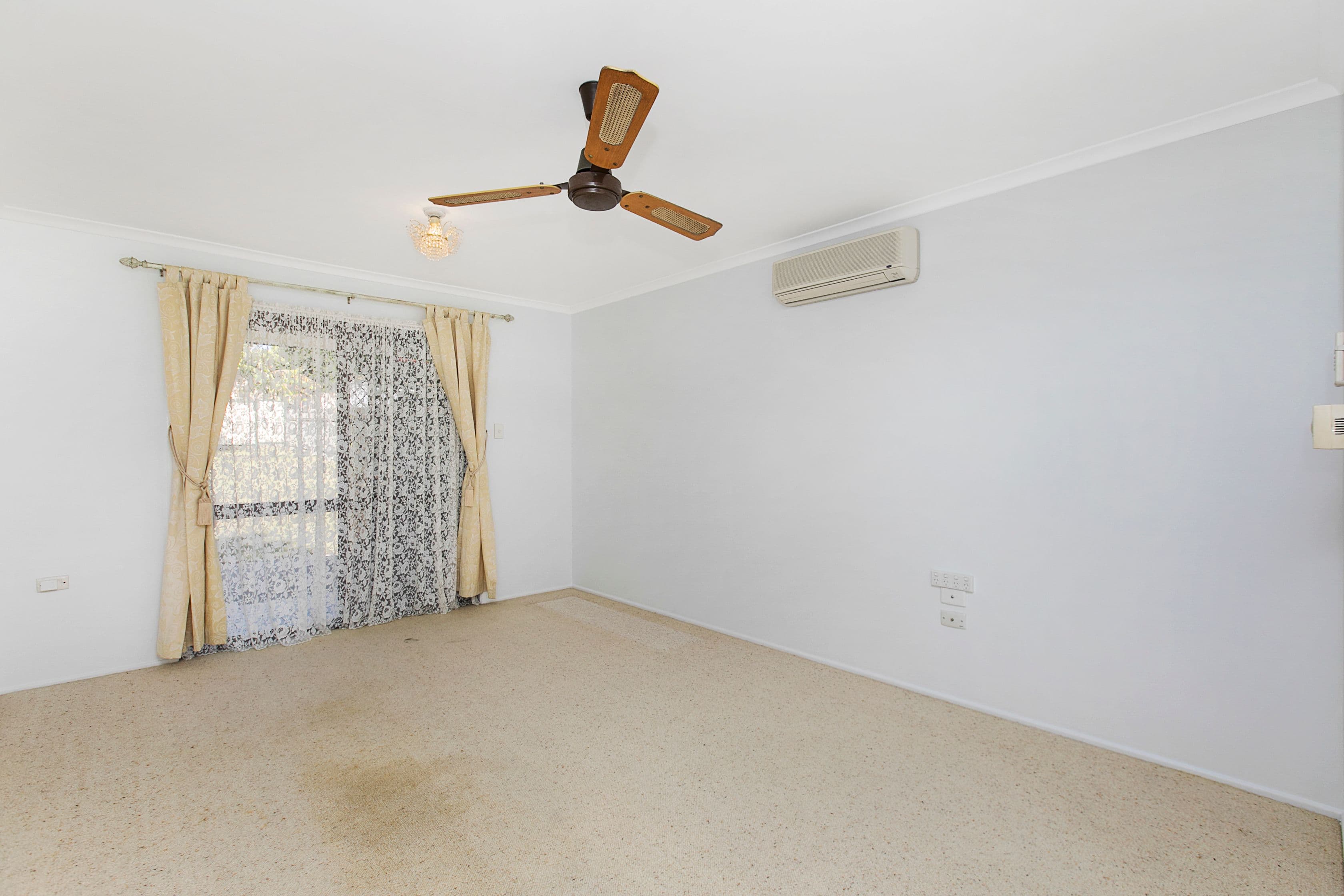 9 Currawong Drive, Birkdale QLD 4159, Birkdale - Thumbnail 4