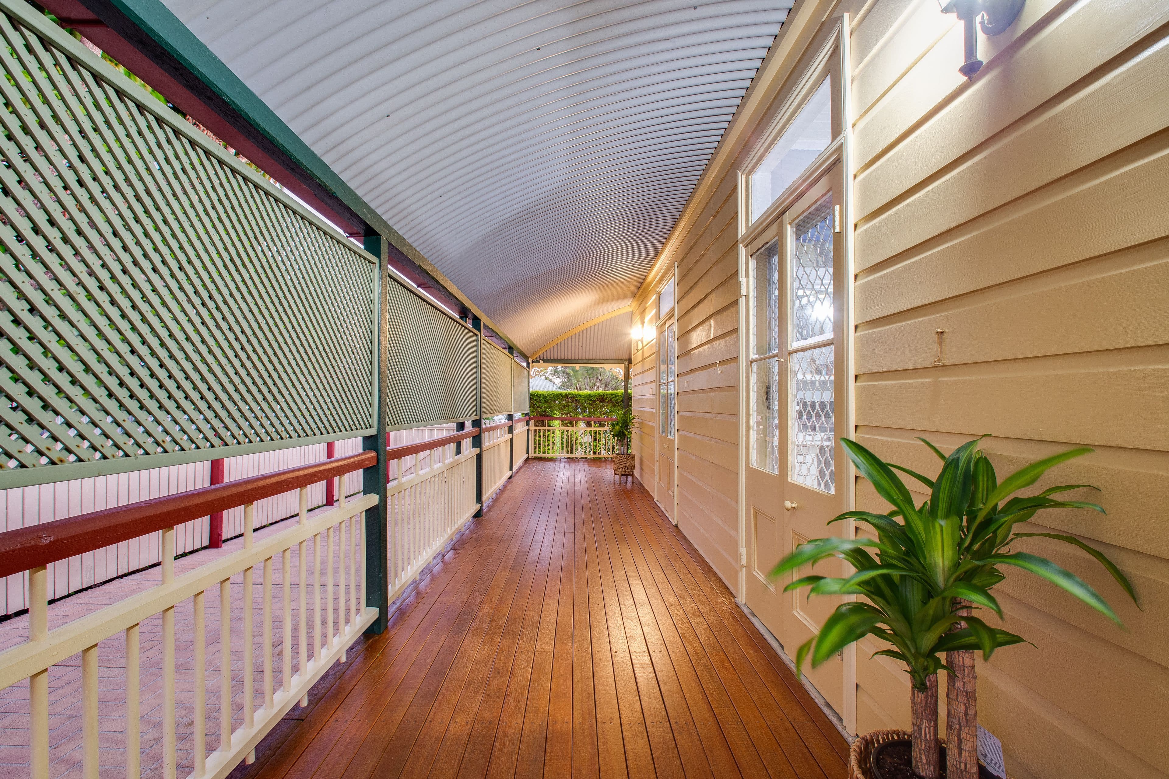 14 Morris Street, Silkstone QLD 4304, Silkstone - Thumbnail 4