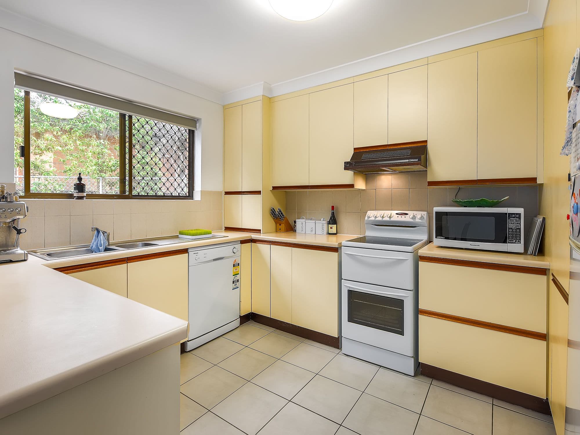 82 Cutbush Road, Everton Park QLD 4053, Everton Park - Thumbnail 5
