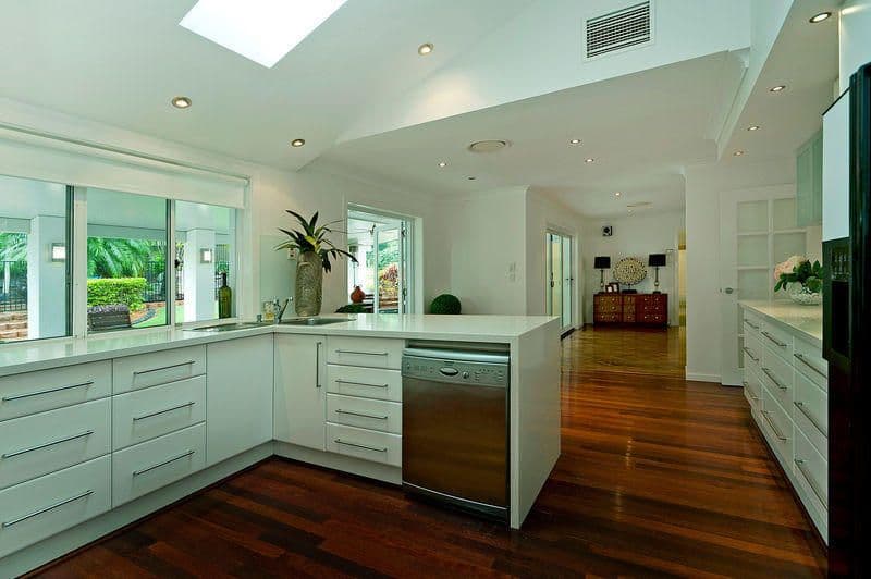 30 Derwent Avenue, HELENSVALE QLD 4212, Helensvale - Thumbnail 3