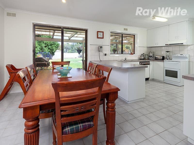 13 Park Street, CHILTERN VIC 3683, Chiltern - Thumbnail 2