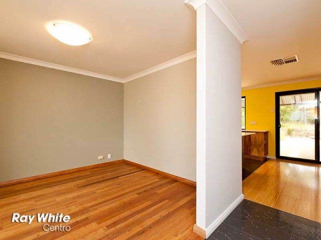 143 Glengarry Drive, DUNCRAIG WA 6023, Duncraig - Thumbnail 5