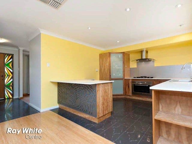 143 Glengarry Drive, DUNCRAIG WA 6023, Duncraig - Thumbnail 7