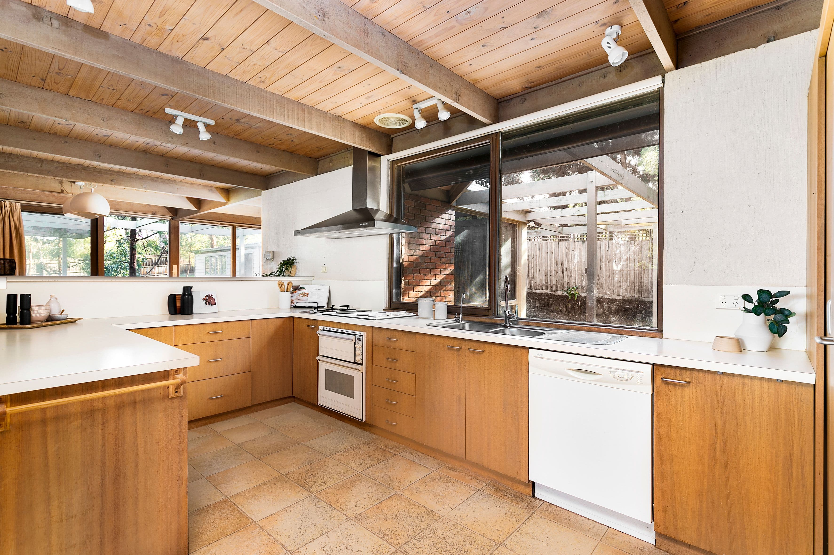19 Willis Street, Greensborough VIC 3088, Greensborough - Thumbnail 5
