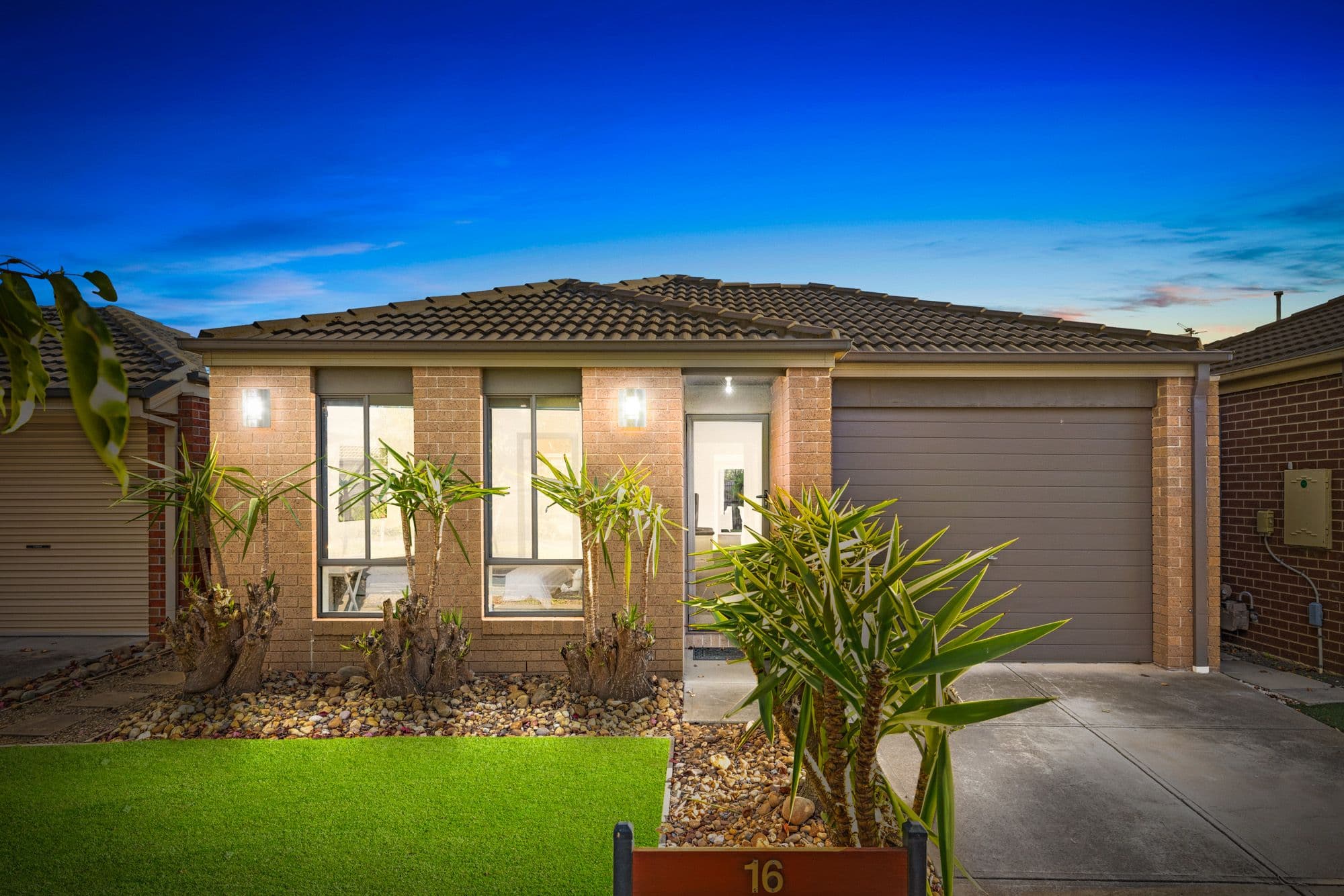 16 Gunyong Crescent, MANOR LAKES VIC 3024, Manor Lakes - Image 1