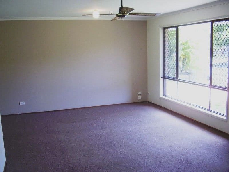 3 Kingaroy Avenue, HELENSVALE QLD 4212, Helensvale - Thumbnail 2