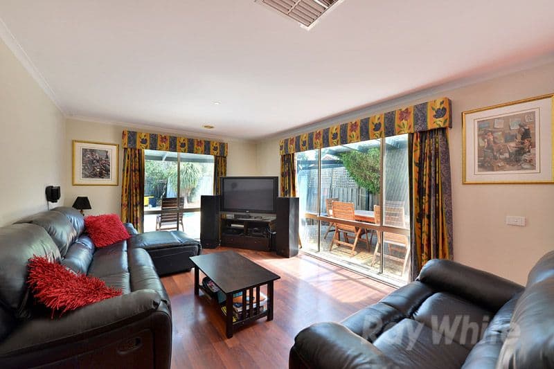 14 Jacobus Walk, FERNTREE GULLY VIC 3156, Ferntree Gully - Thumbnail 3