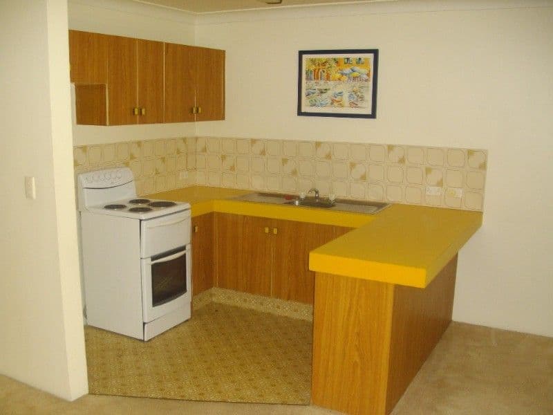 9 Brighton Street, BIGGERA WATERS QLD 4216, Biggera Waters - Thumbnail 4