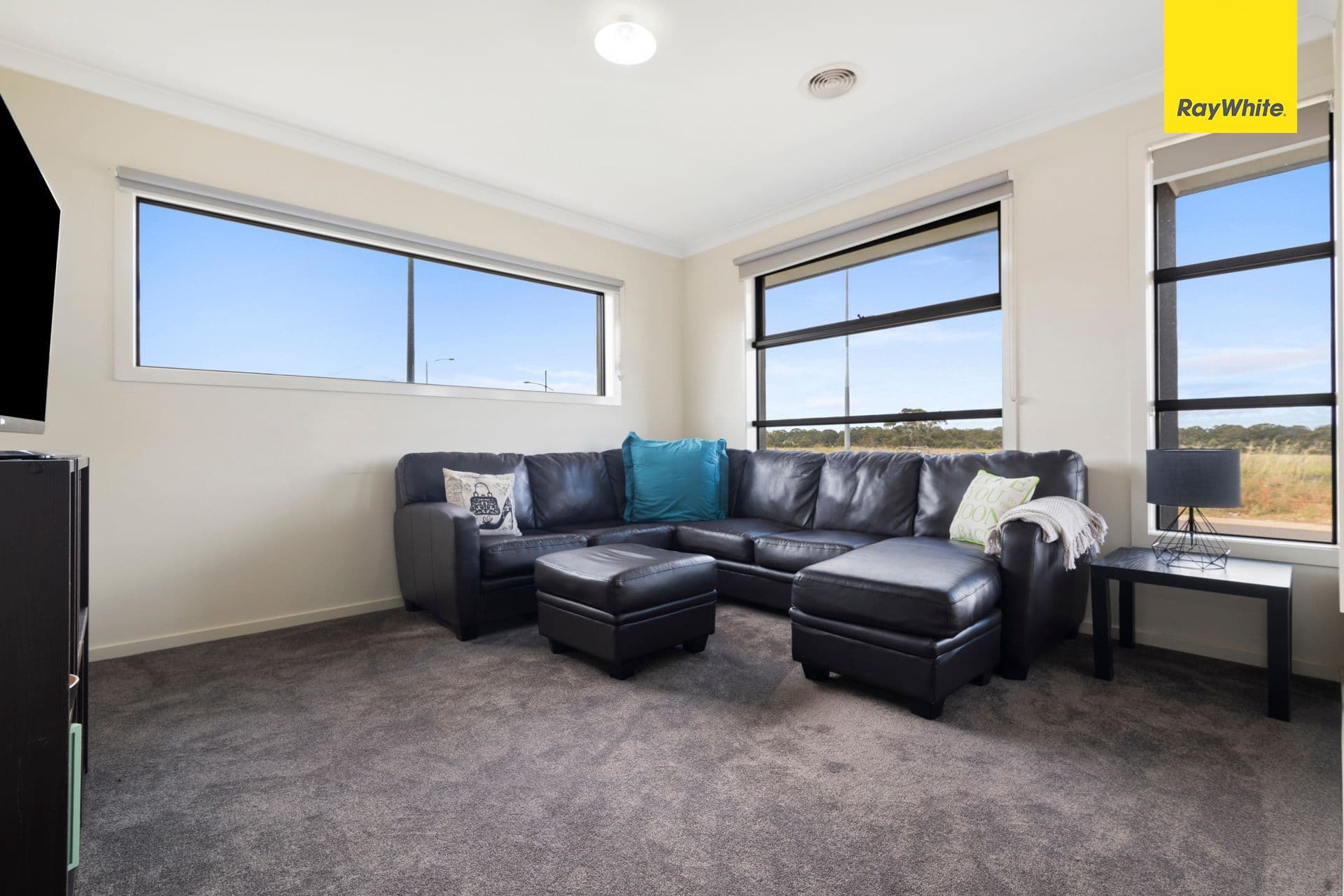 22 Birkdale Way, Weir Views VIC 3338, Weir Views - Thumbnail 2