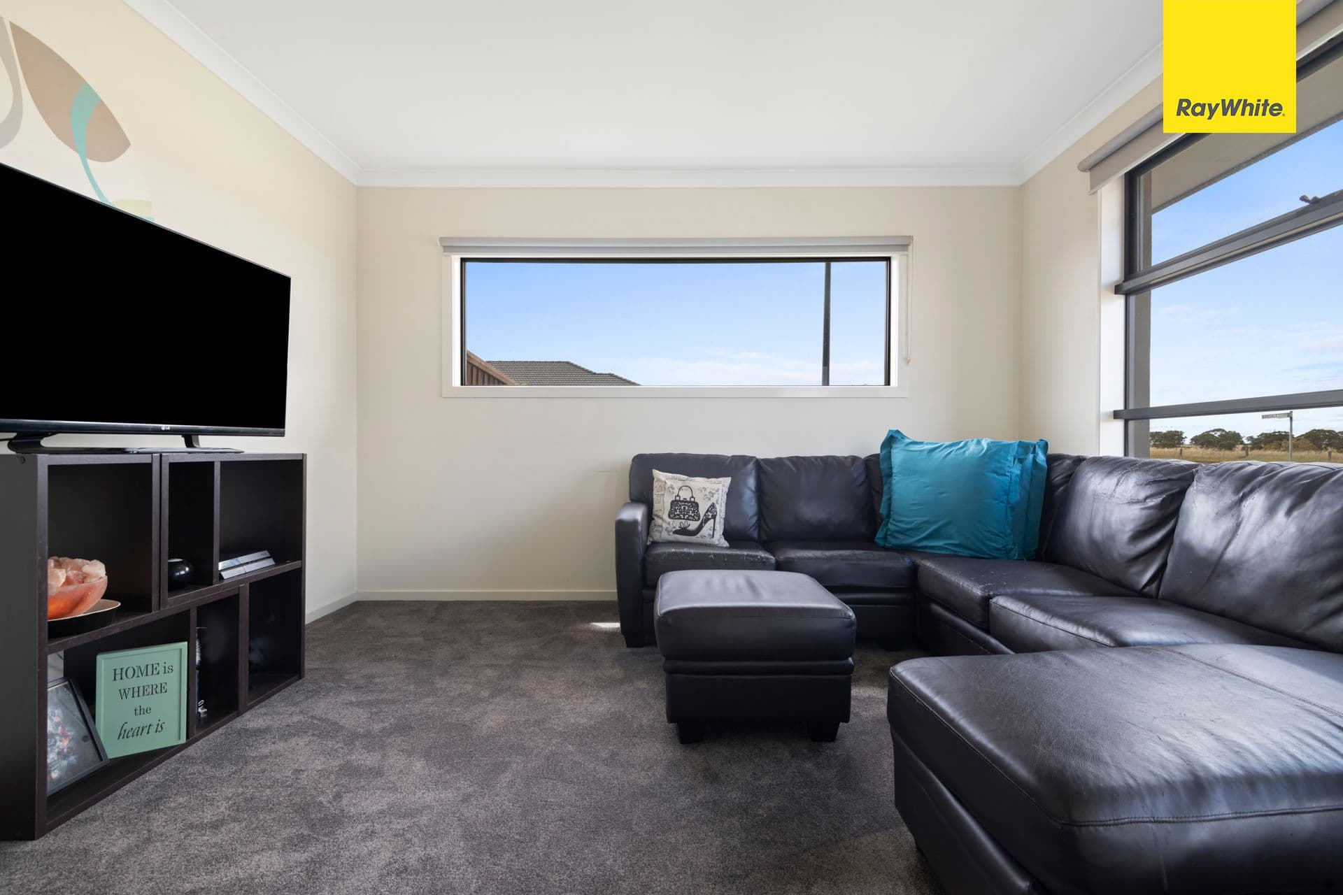 22 Birkdale Way, Weir Views VIC 3338, Weir Views - Thumbnail 3
