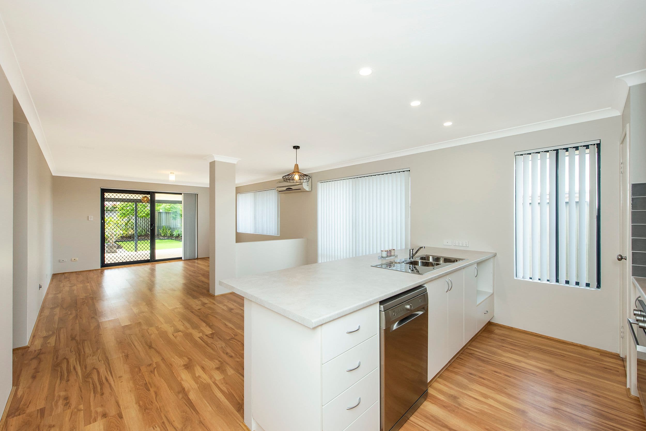 2 Honeysuckle Mews, Baldivis WA 6171, Baldivis - Thumbnail 5