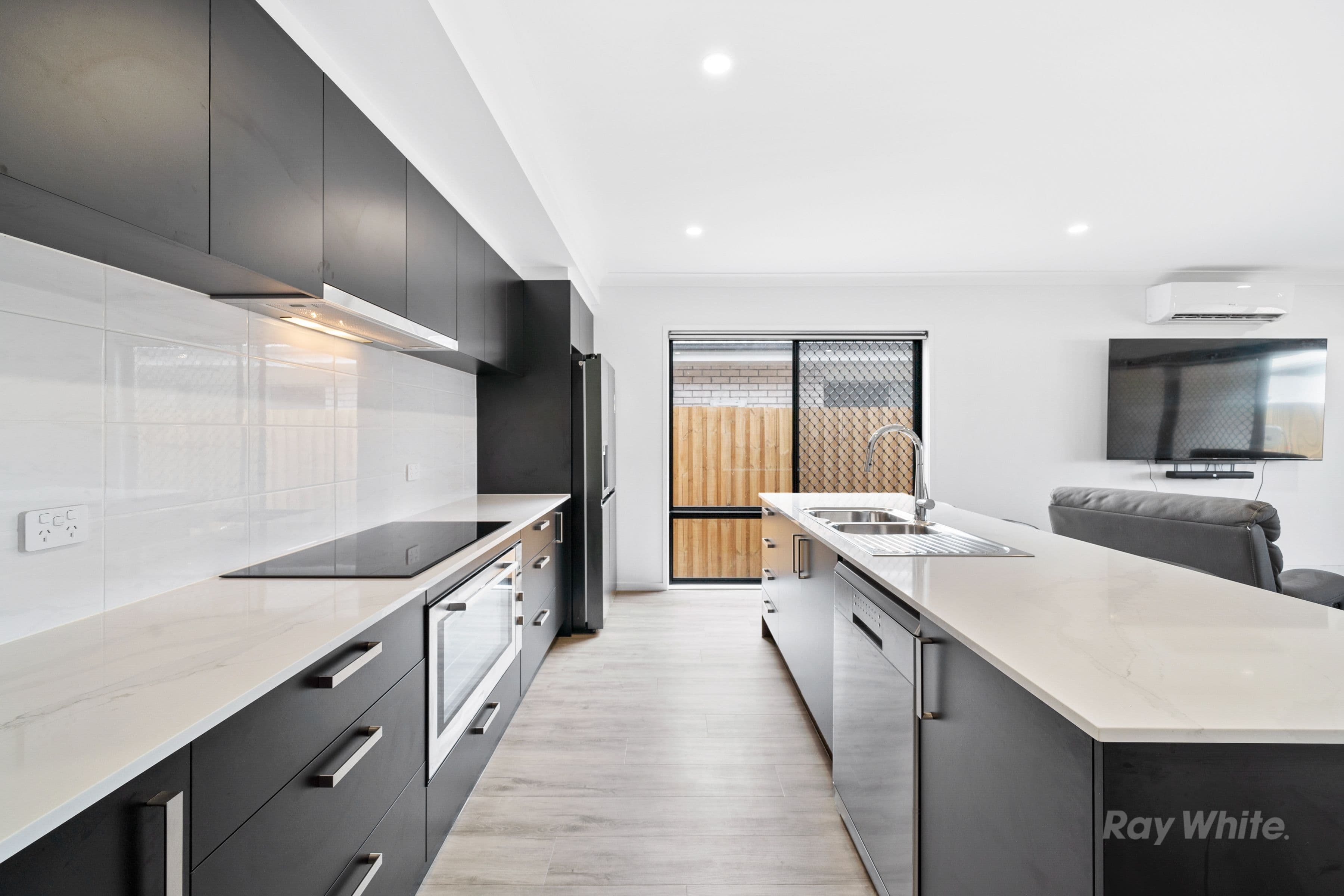 13 Lemon Crescent, Greenbank QLD 4124, Greenbank - Thumbnail 3