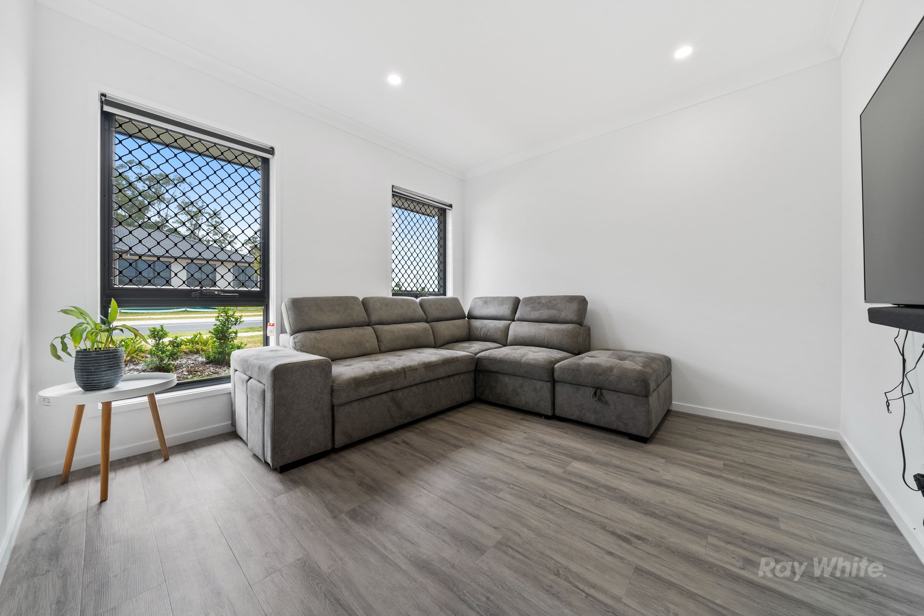 13 Lemon Crescent, Greenbank QLD 4124, Greenbank - Thumbnail 8