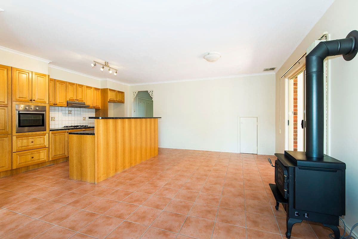 57 The Lakes Boulevard, South Morang VIC 3752, South Morang - Thumbnail 3