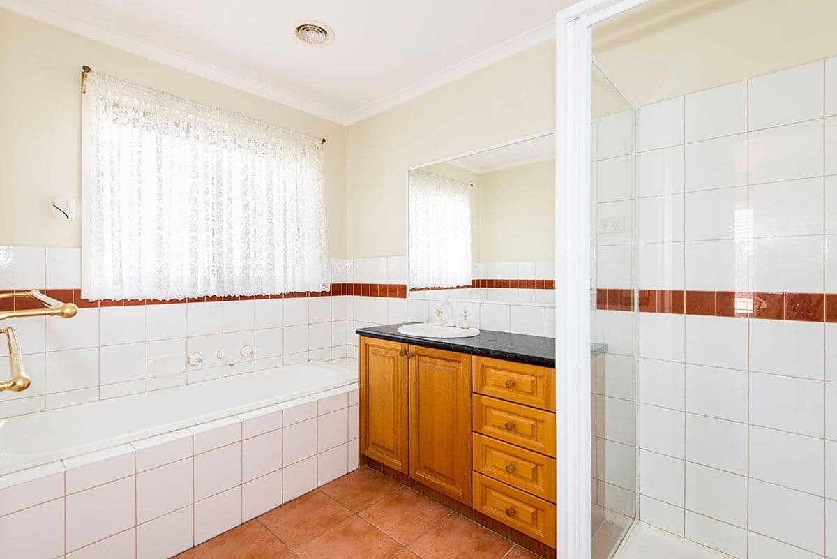 57 The Lakes Boulevard, South Morang VIC 3752, South Morang - Thumbnail 7