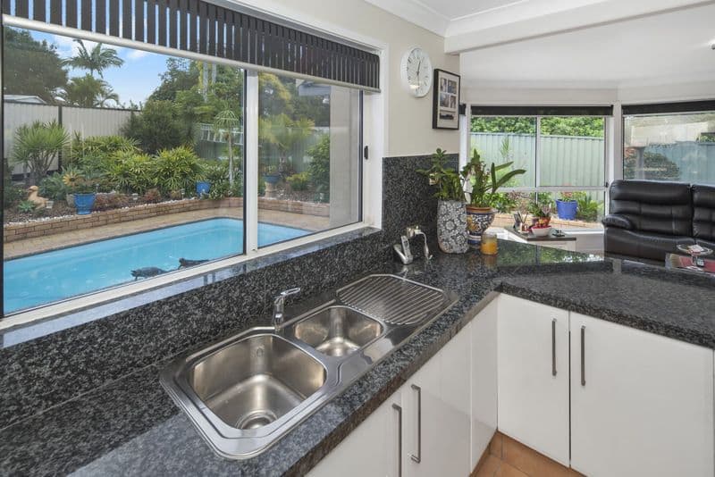 3 Cayman Court, Runaway Bay QLD 4216, Runaway Bay - Thumbnail 3