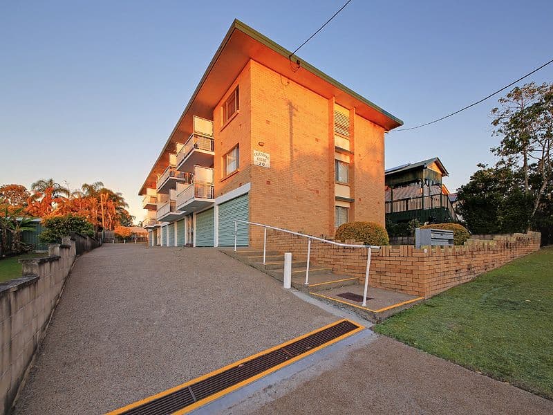 20 Mount Street, GREENSLOPES QLD 4120, Greenslopes - Image 1