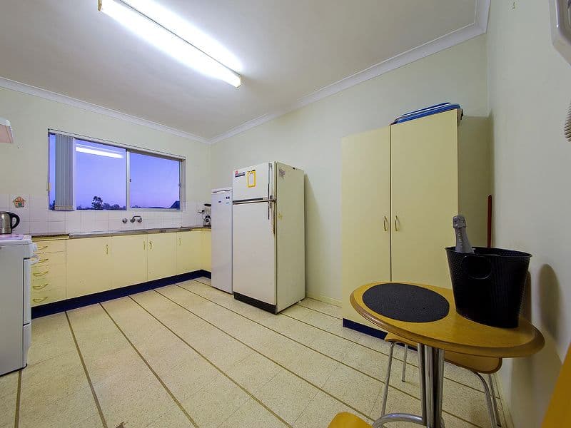 20 Mount Street, GREENSLOPES QLD 4120, Greenslopes - Thumbnail 4