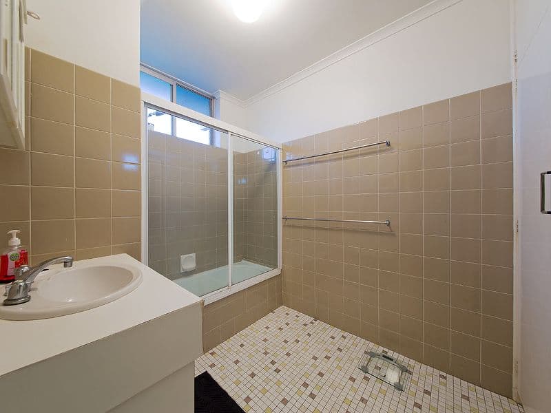 20 Mount Street, GREENSLOPES QLD 4120, Greenslopes - Thumbnail 8
