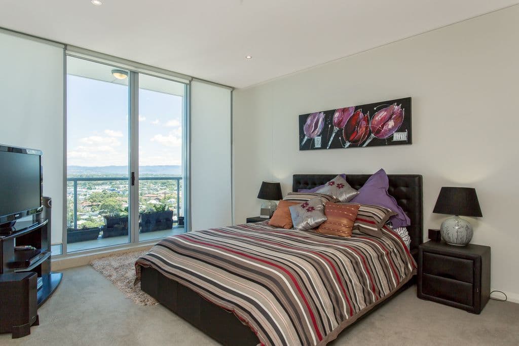1 Como Crescent, SOUTHPORT QLD 4215, Southport - Thumbnail 7
