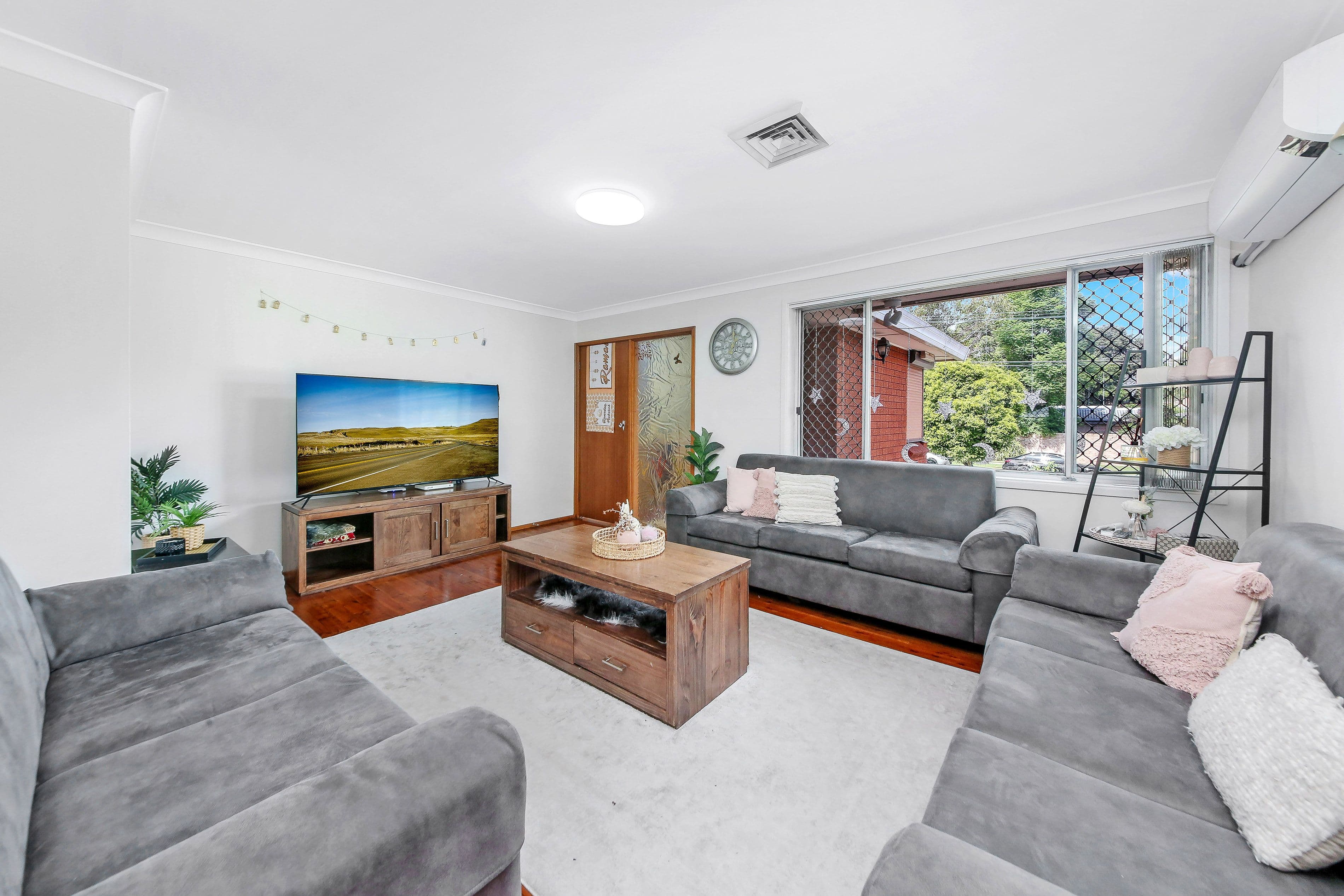 126 Rex Road, Georges Hall NSW 2198, Georges Hall - Thumbnail 3