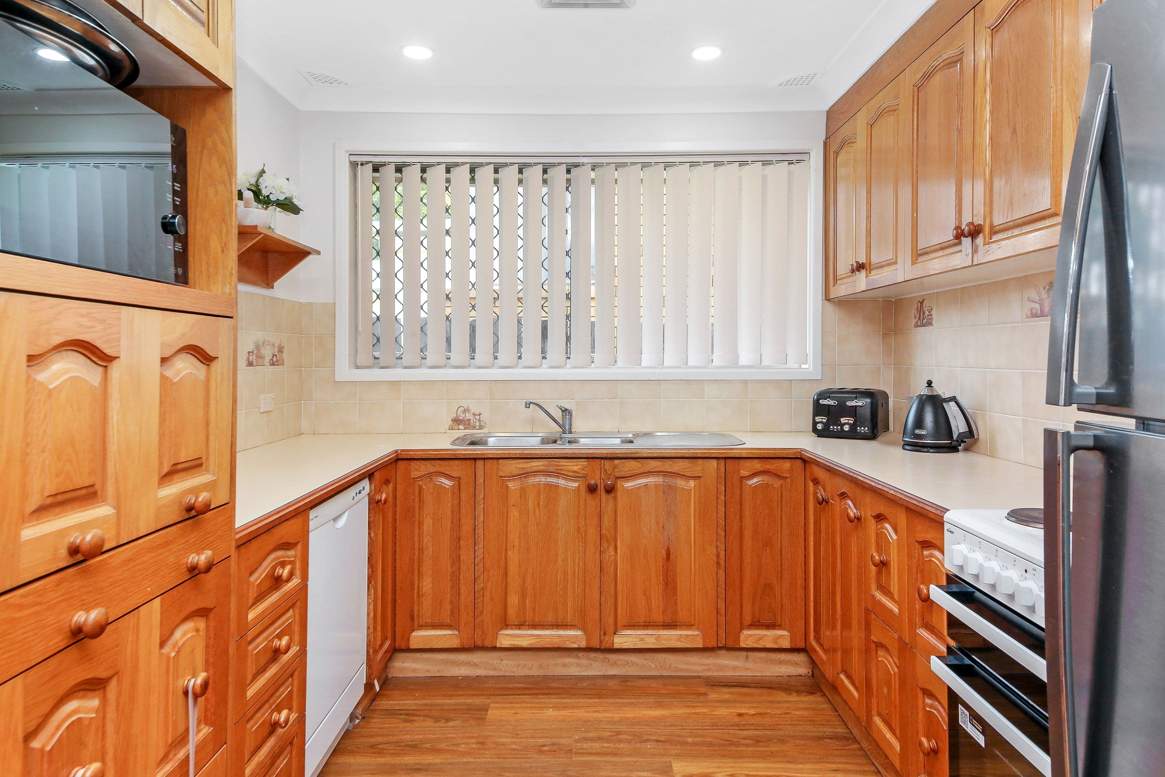 126 Rex Road, Georges Hall NSW 2198, Georges Hall - Thumbnail 4