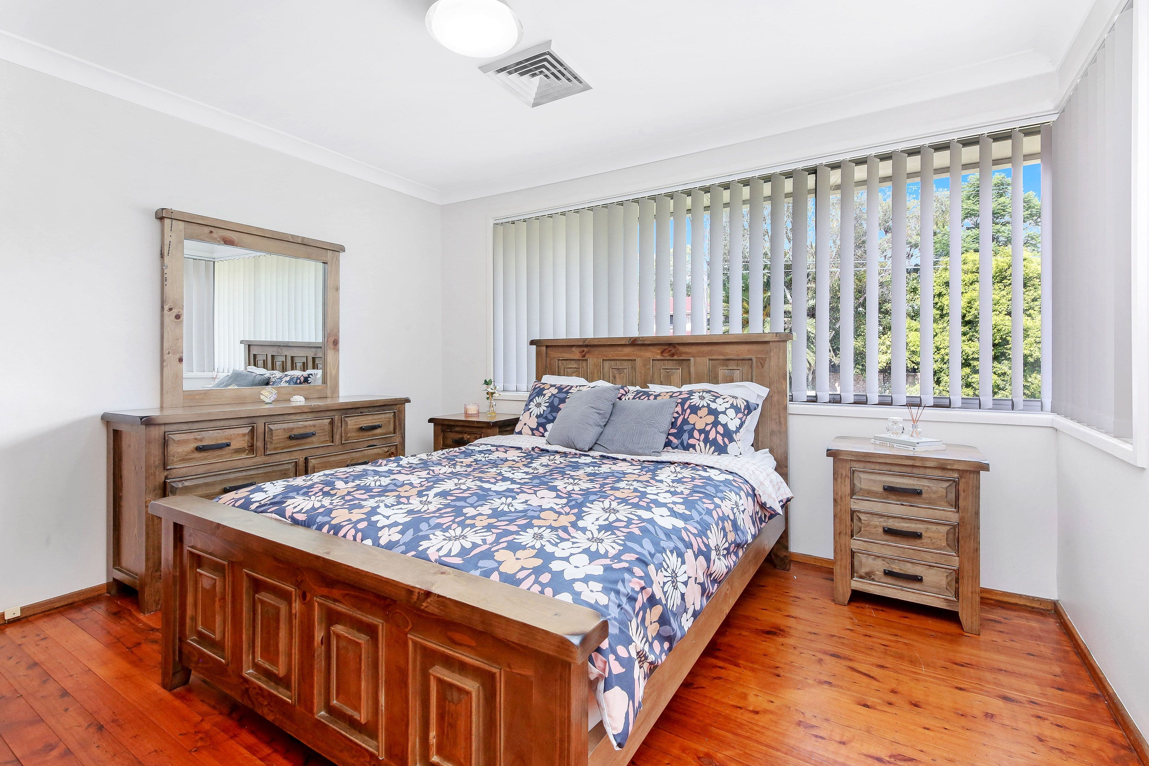 126 Rex Road, Georges Hall NSW 2198, Georges Hall - Thumbnail 7