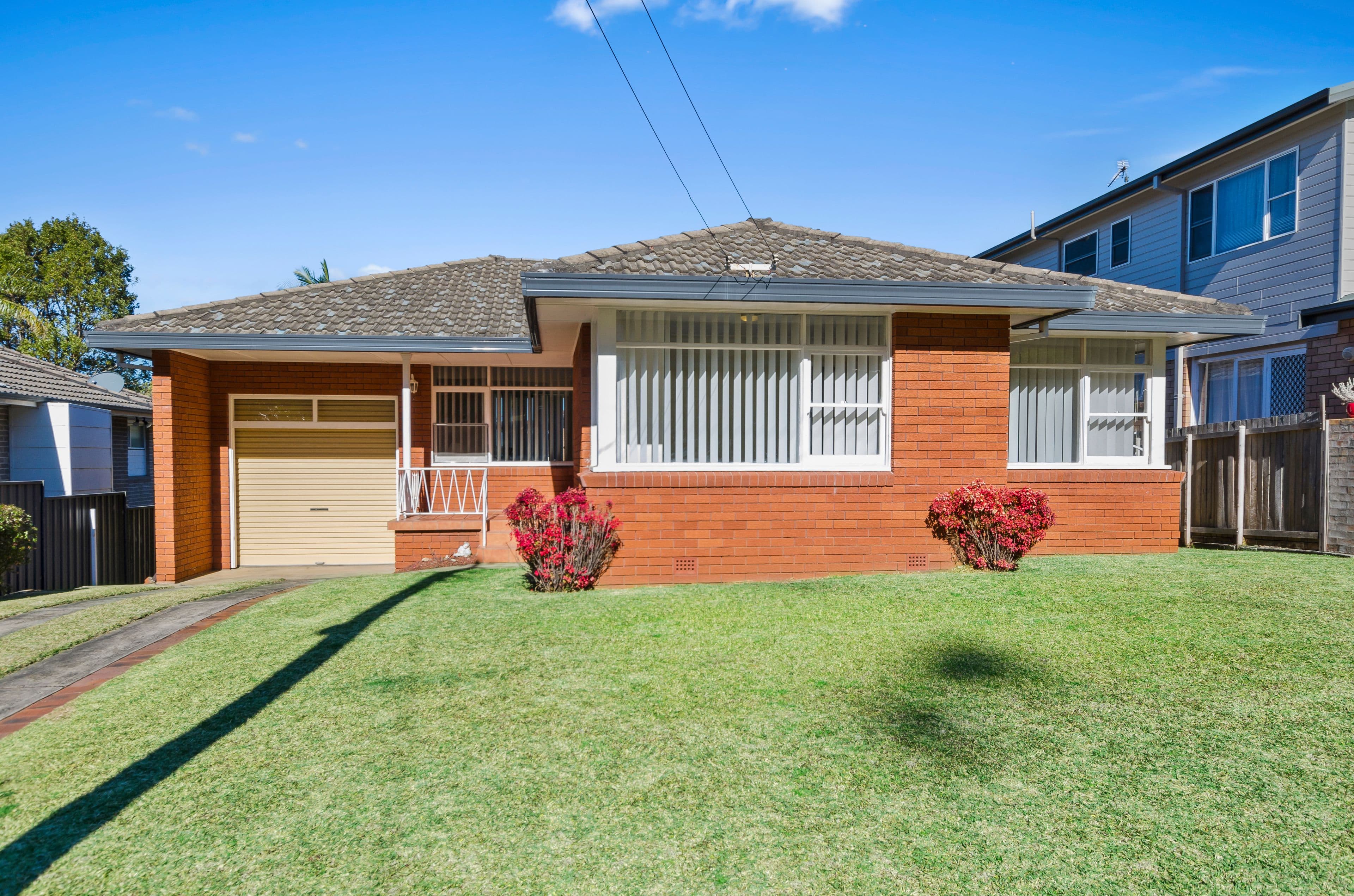 13 Nardoo Crescent, Thirroul - Image 1