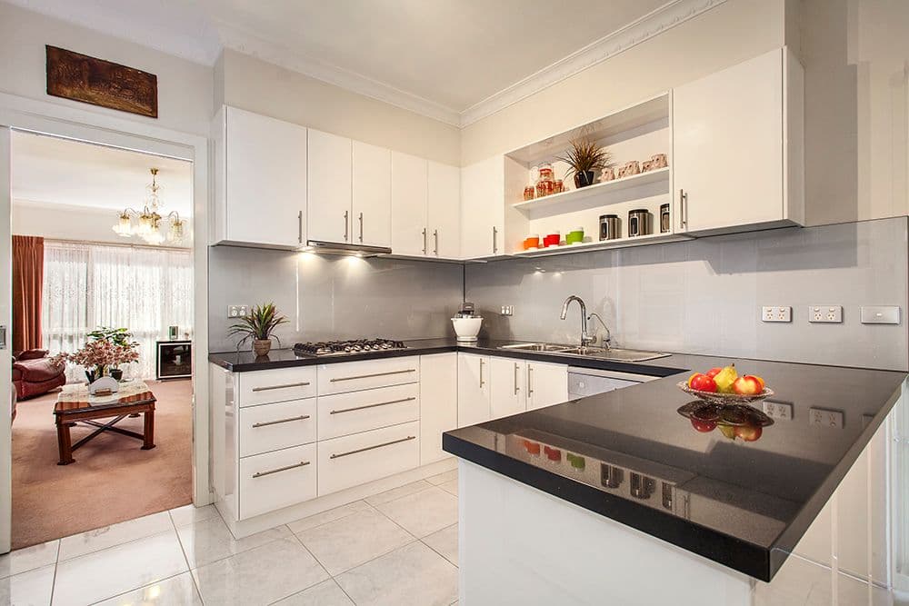 24 Bent Street, CAULFIELD SOUTH VIC 3162, Caulfield South - Thumbnail 2