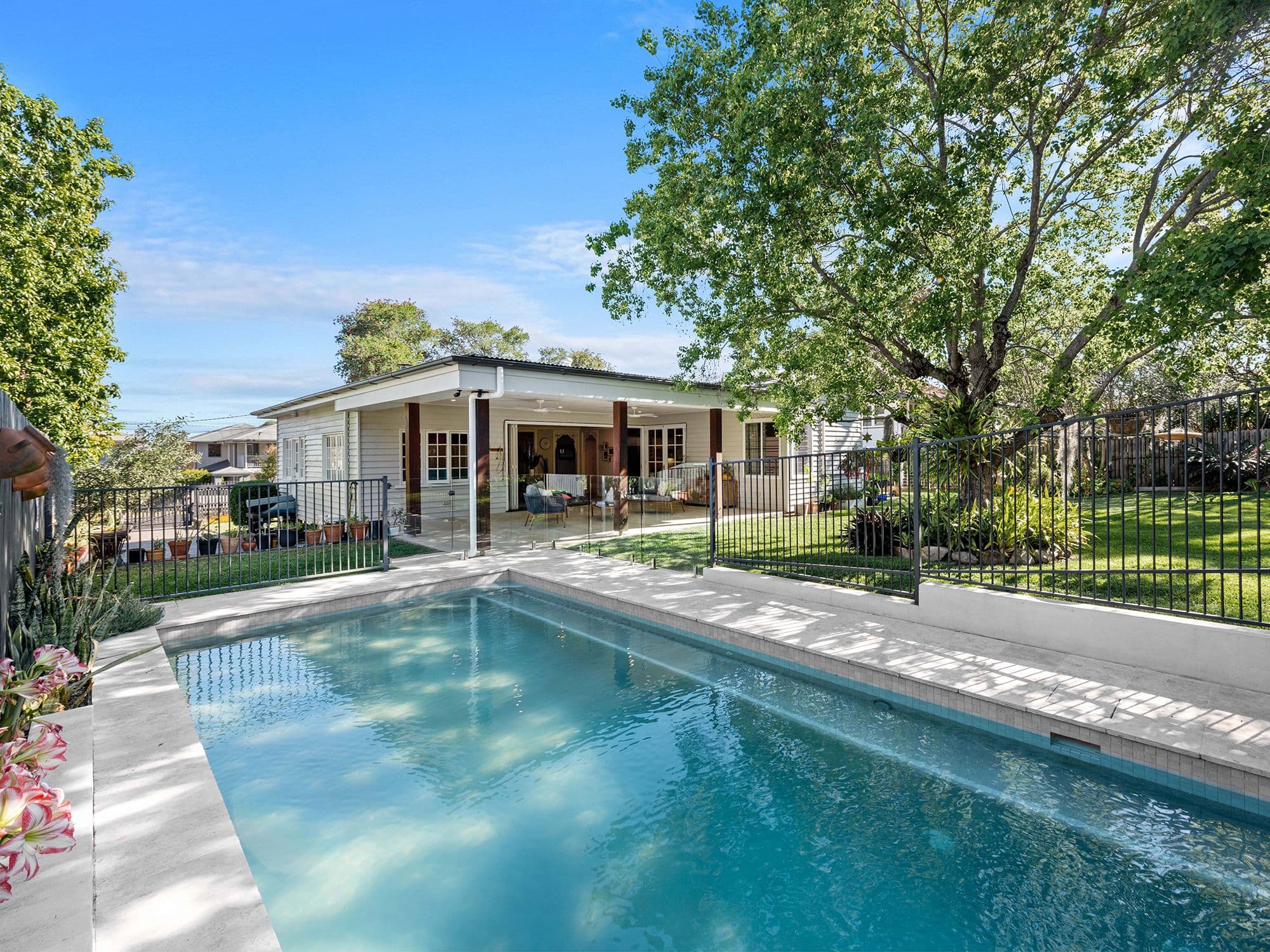 21 Camelot Street, Tennyson QLD 4105, Tennyson - Thumbnail 2