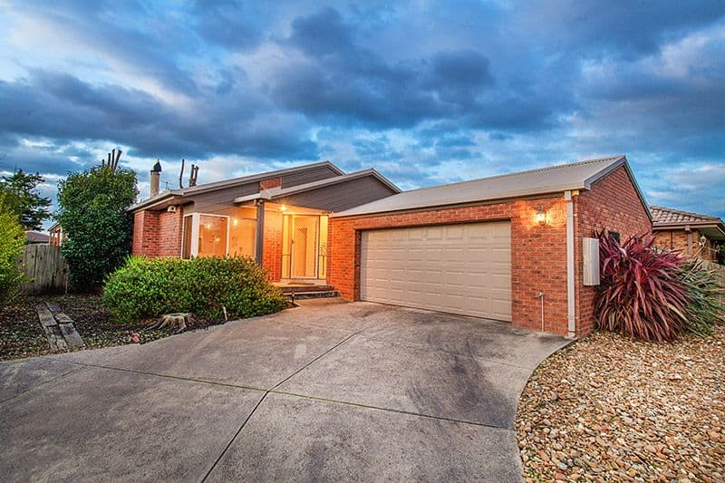 95 Lawless Drive, Cranbourne North VIC 3977, Cranbourne North - Thumbnail 2
