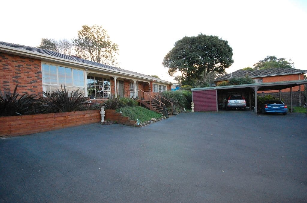 19 Hordern Road, MOUNT EVELYN VIC 3796, Mount Evelyn - Thumbnail 2