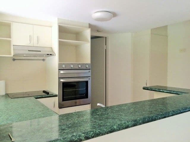 8 Doyalson Place, Helensvale QLD 4212, Helensvale - Thumbnail 8