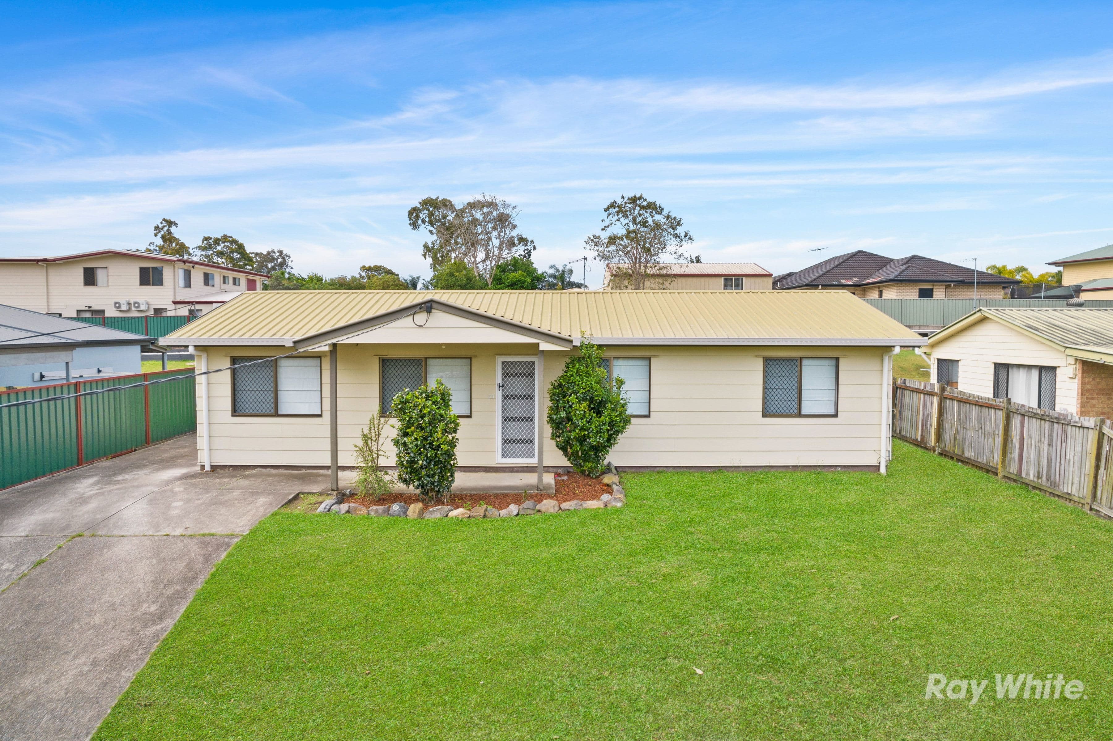 33 Strathallen Drive, Boronia Heights QLD 4124, Boronia Heights - Thumbnail 2