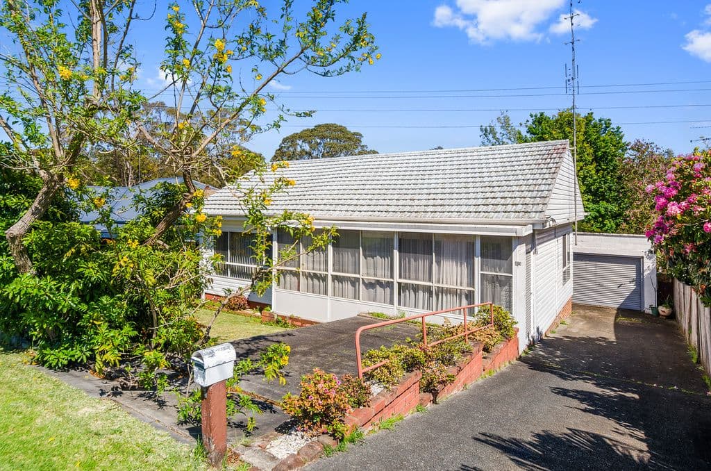 10 Amaral Avenue, Dapto - Image 1