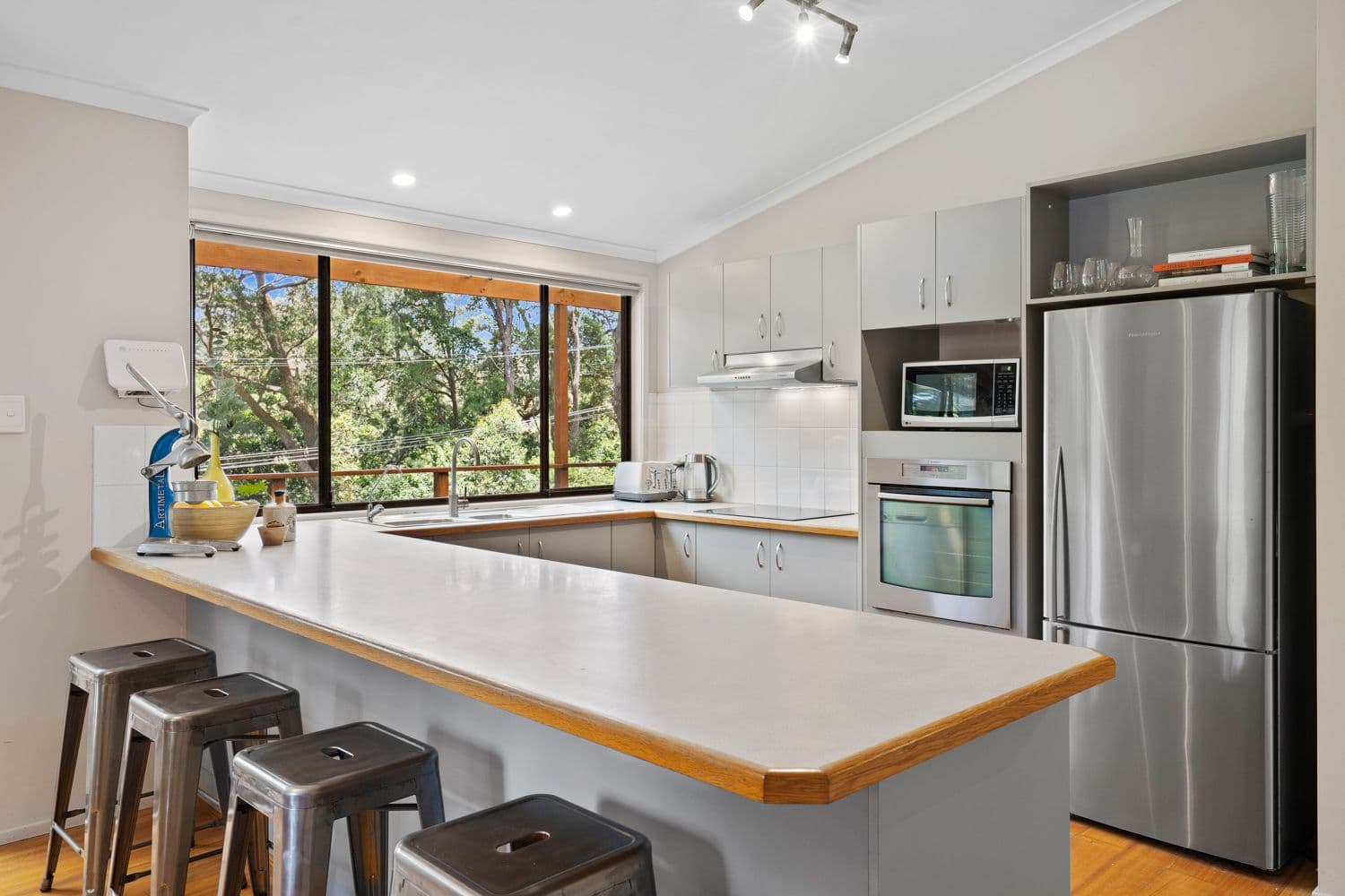 79 Lake Shore Drive, North Avoca NSW 2260, North Avoca - Thumbnail 8