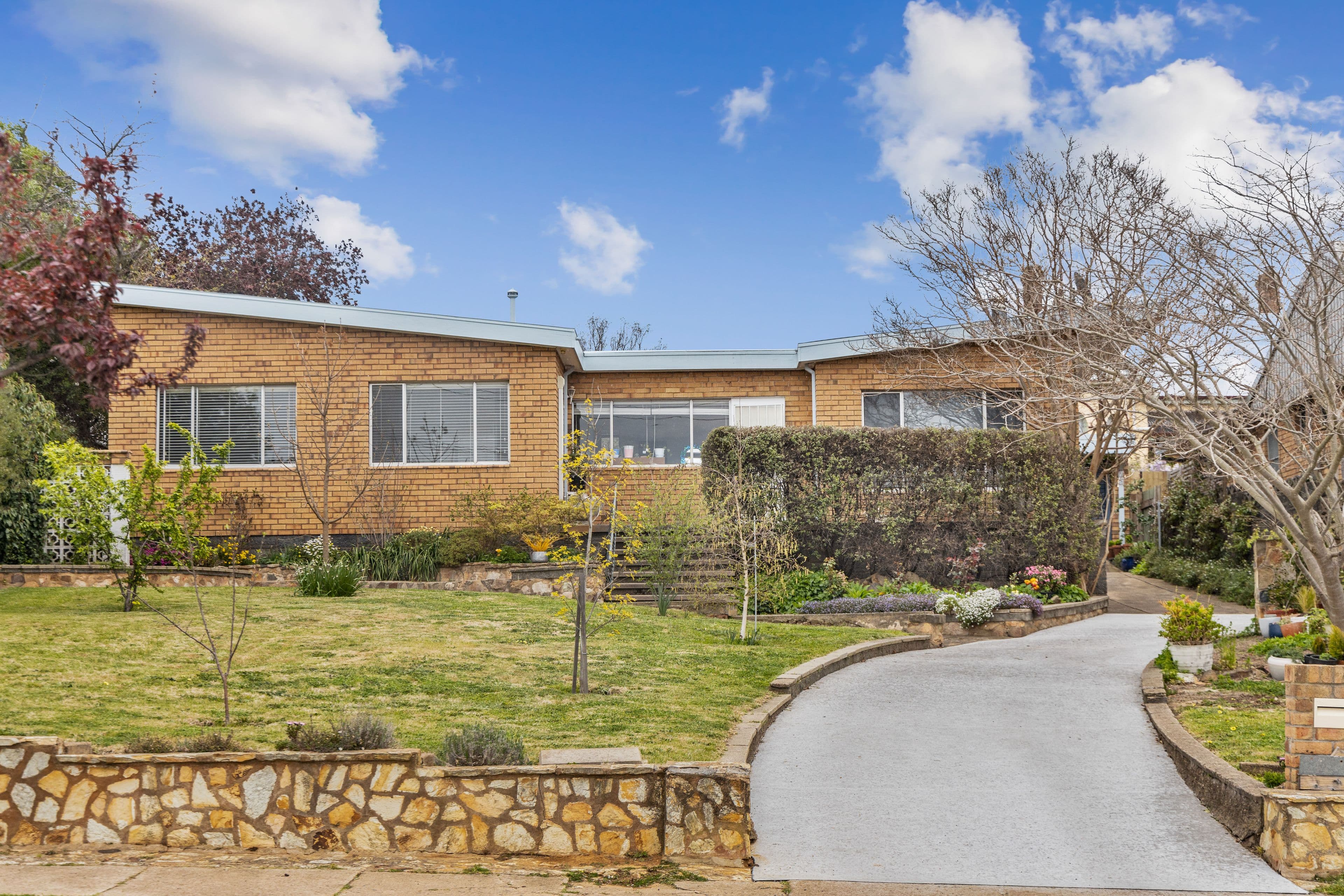 24 Eldon Street, Goulburn NSW 2580, Goulburn - Thumbnail 2