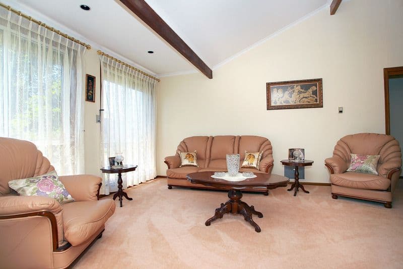 14 Sherwood Crescent, DANDENONG NORTH VIC 3175, Dandenong North - Thumbnail 3