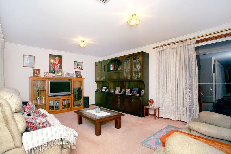 14 Sherwood Crescent, DANDENONG NORTH VIC 3175, Dandenong North - Thumbnail 5