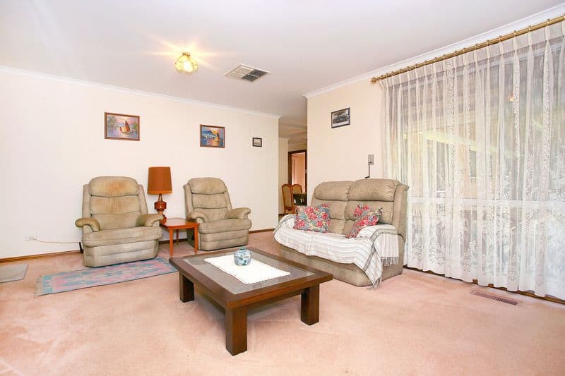 14 Sherwood Crescent, DANDENONG NORTH VIC 3175, Dandenong North - Thumbnail 8