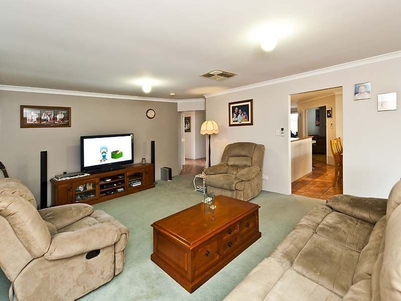 79 Bindoon Loop, HUNTINGDALE WA 6110, Huntingdale - Thumbnail 8