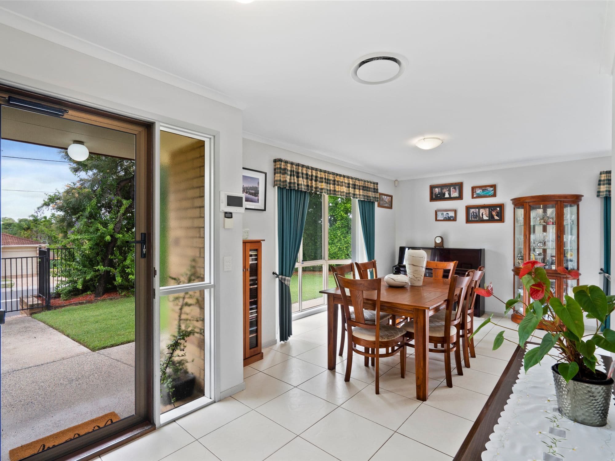 2 Cianthus Street, Regents Park QLD 4118, Regents Park - Thumbnail 3