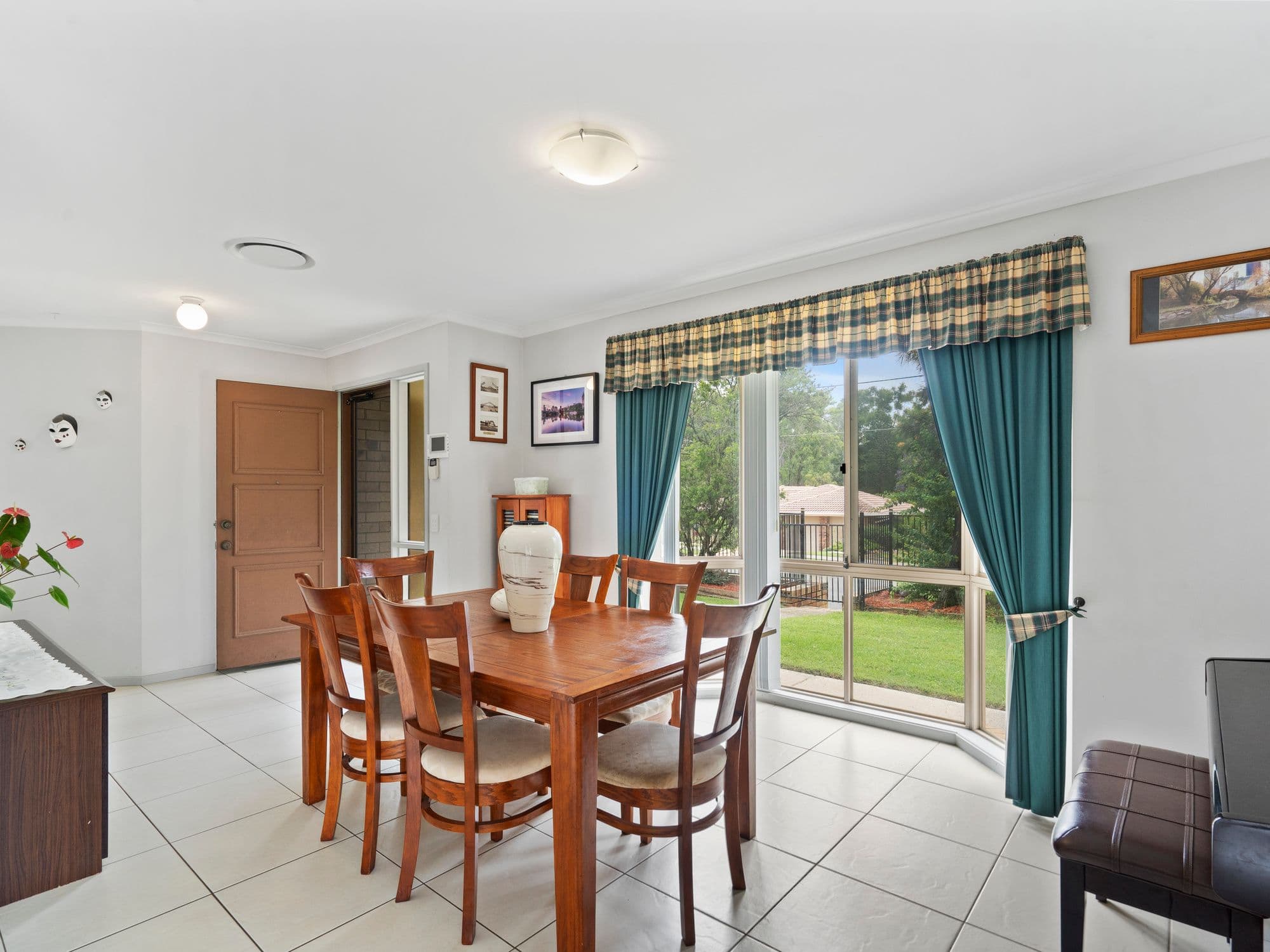 2 Cianthus Street, Regents Park QLD 4118, Regents Park - Thumbnail 4