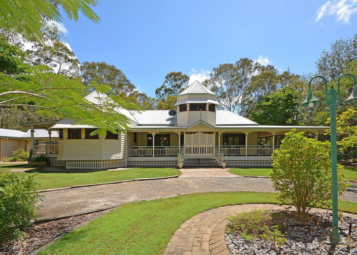 10 Burralong Drive, Wondunna QLD 4655, Wondunna - Image 1