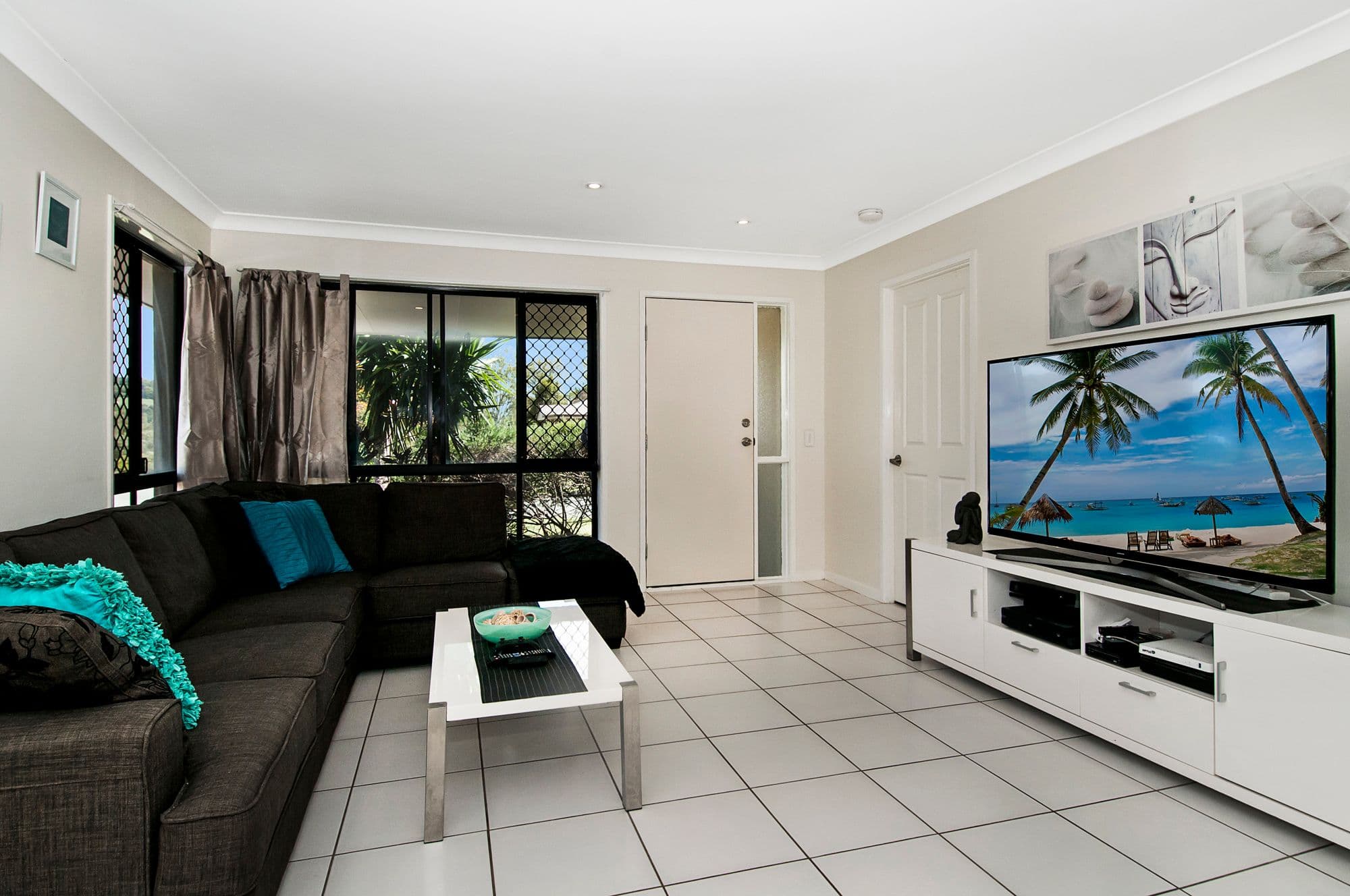 3 Rebecca Circuit, Eagleby QLD 4207, Eagleby - Thumbnail 3