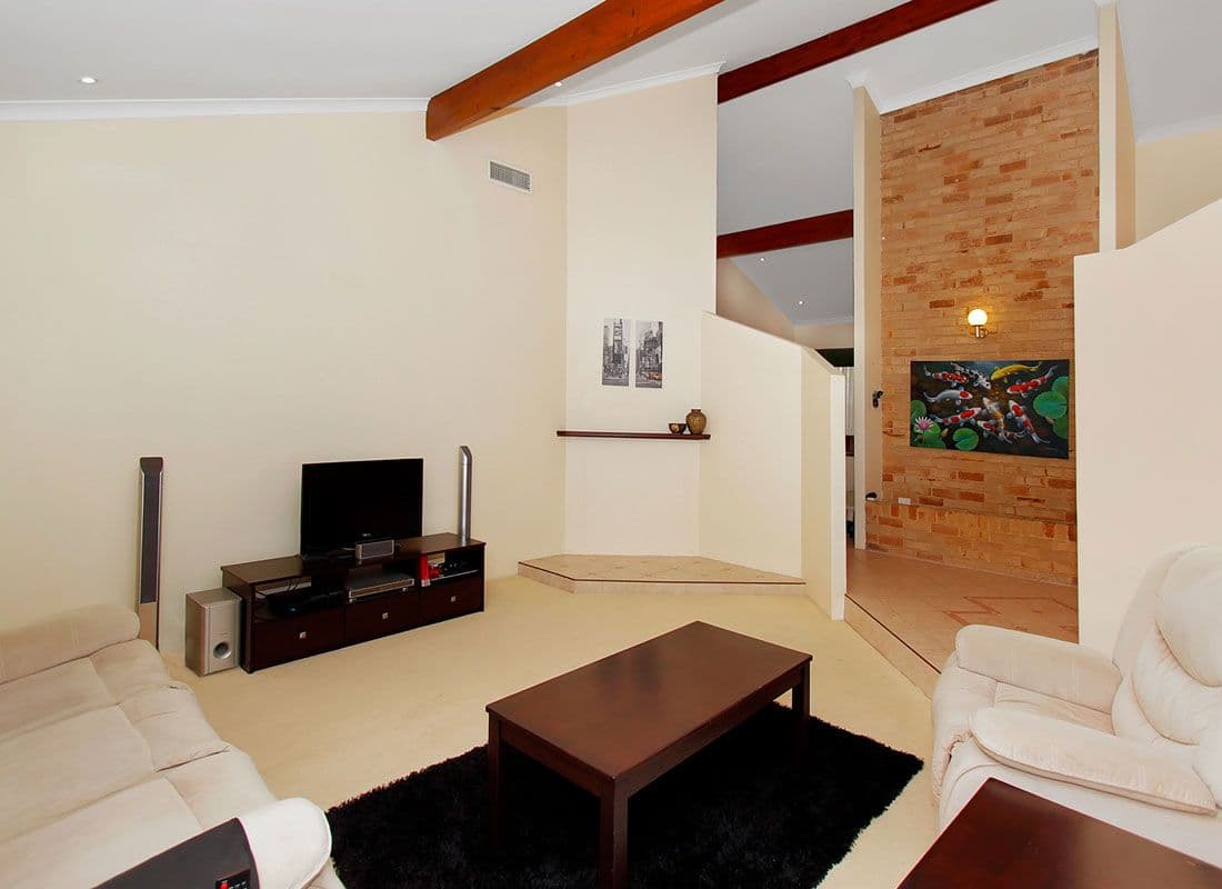 75 Lakeshore Close, BALLAJURA WA 6066, Ballajura - Thumbnail 5