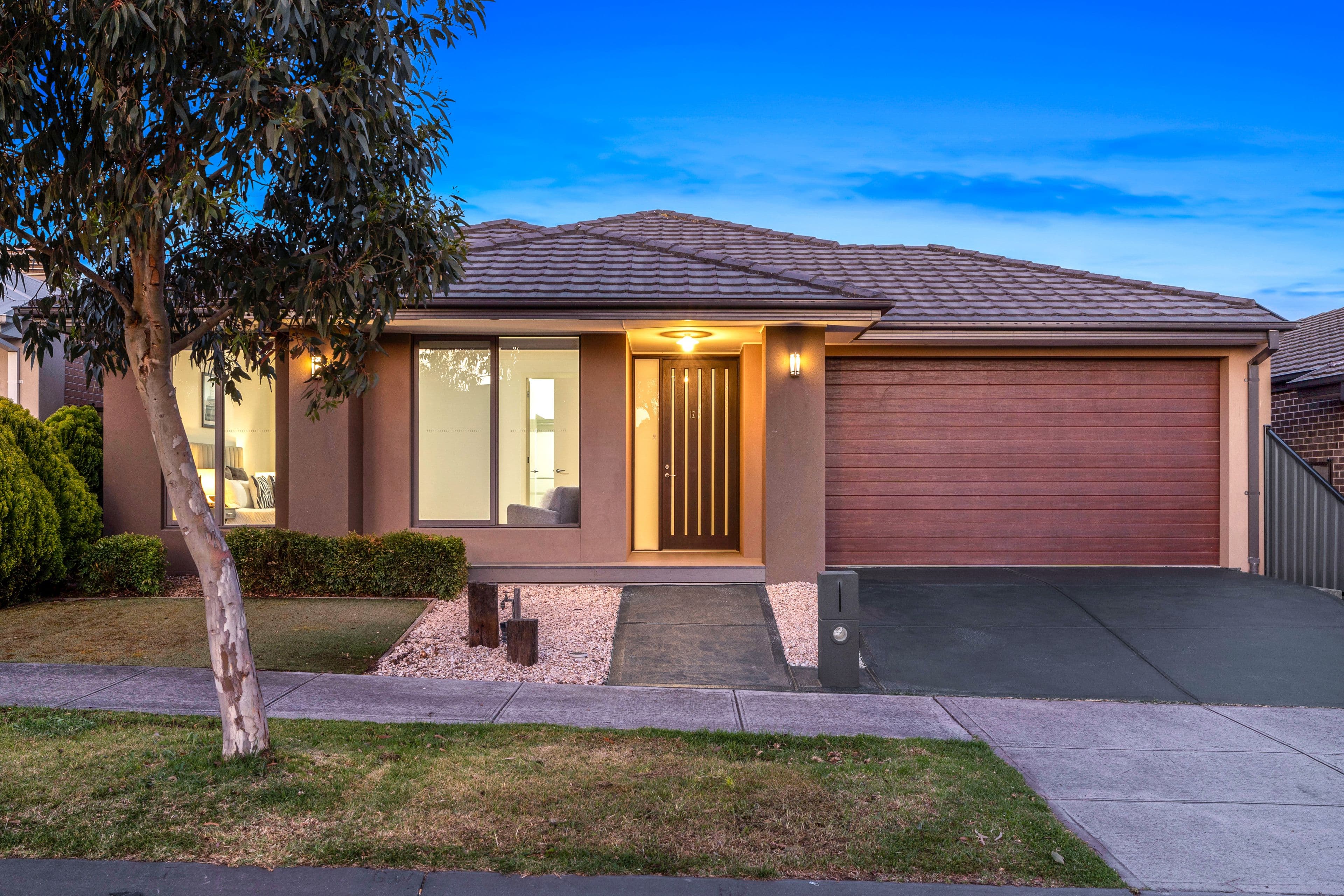 12 Hampstead Place, Craigieburn VIC 3064, Craigieburn - Image 1